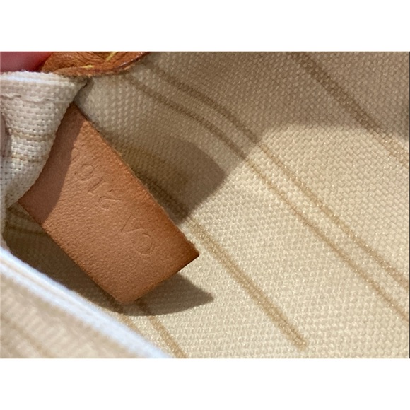 *SOLD* Louis Vuitton Neverfull MM - Picture 11 of 11